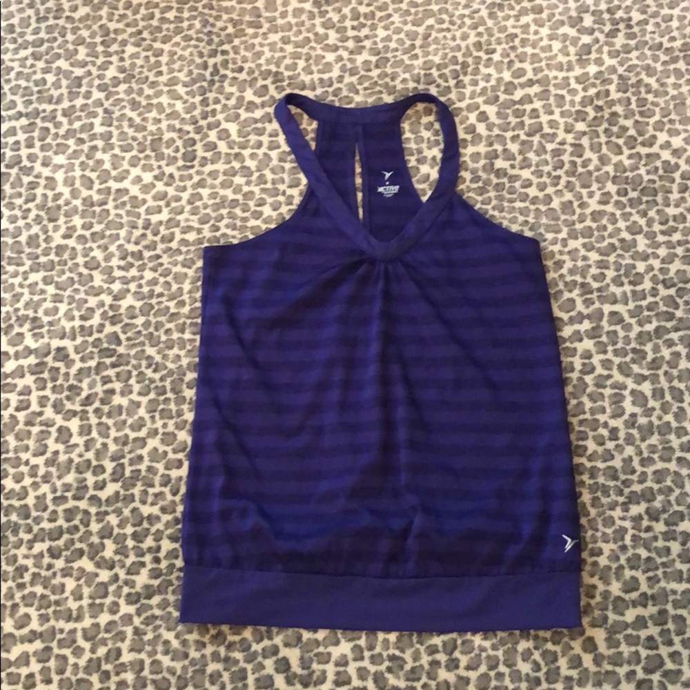 Old Navy striped workout tank top!🙌 - Picture 4 of 4